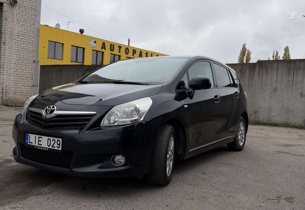 Toyota Verso, 2012
