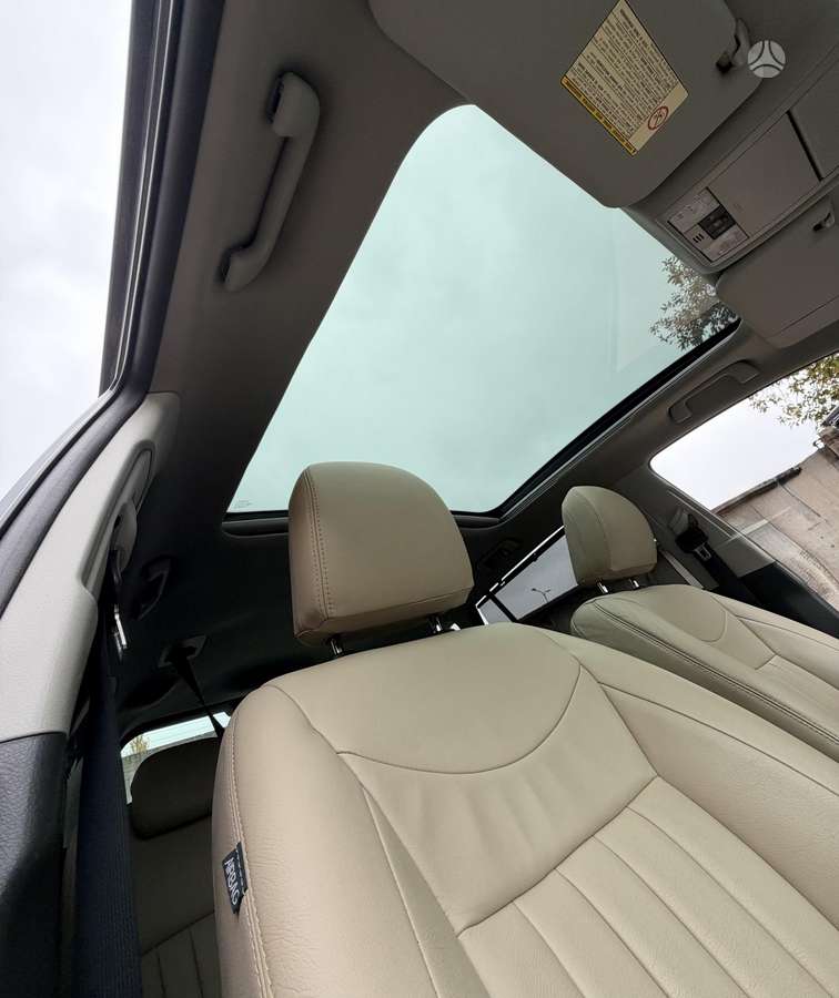 Toyota Verso 2012 — photo 14
