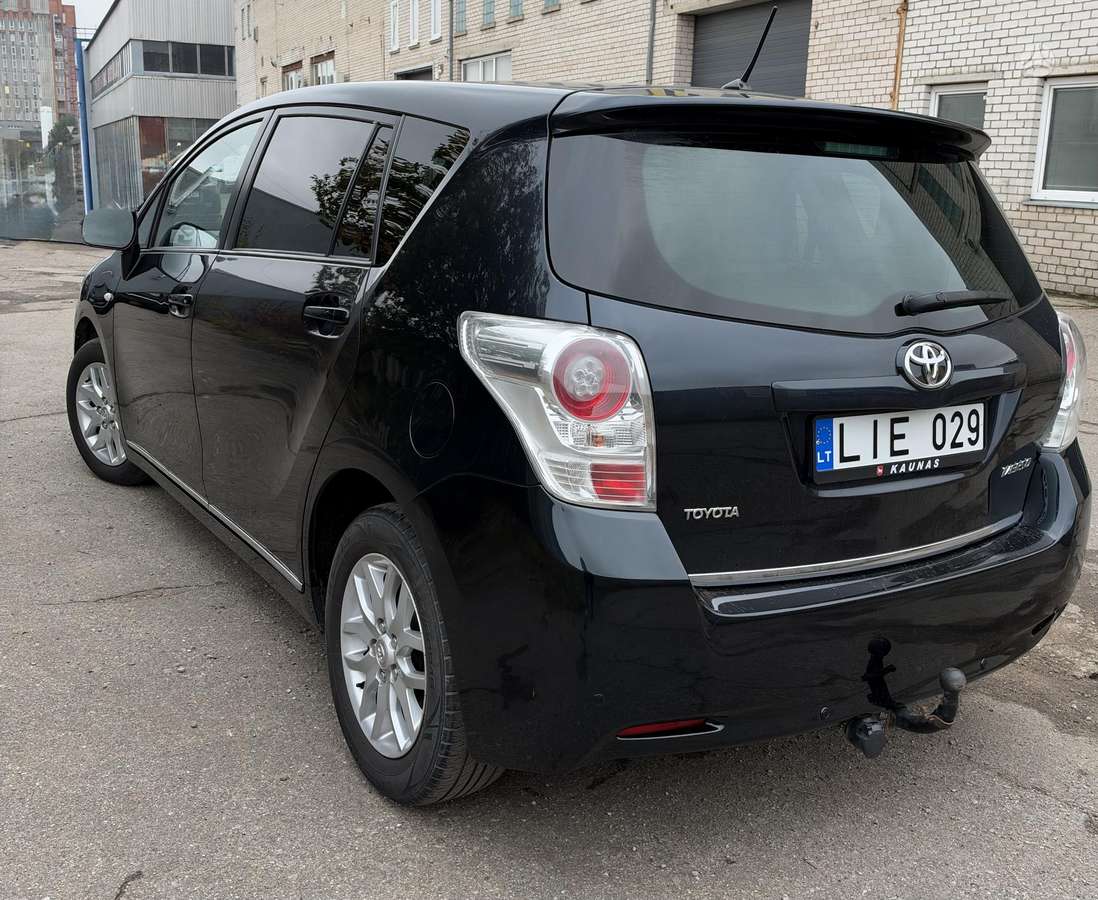 Toyota Verso 2012 — photo 6