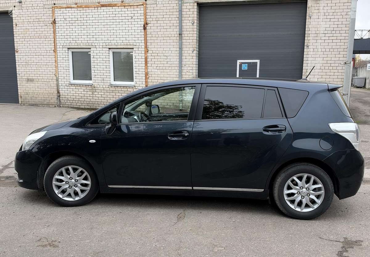 Toyota Verso 2012 — photo 7