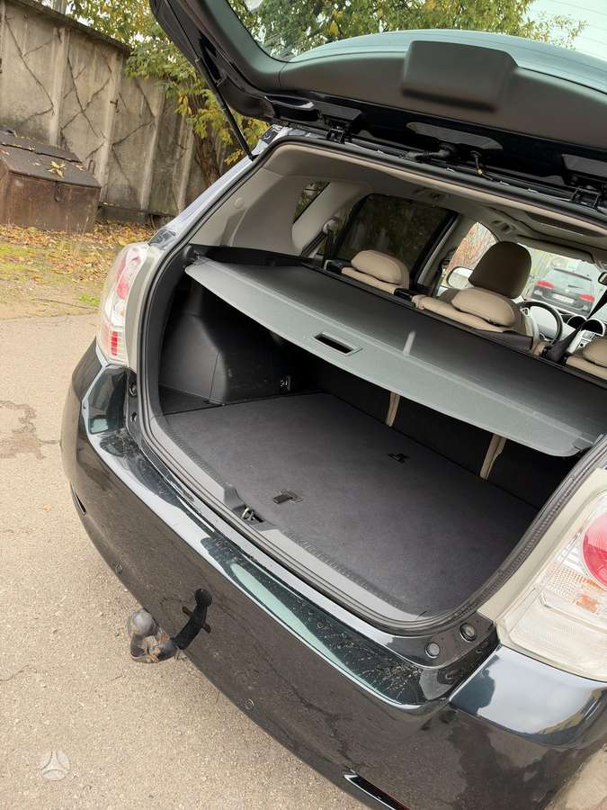 Toyota Verso 2012 — photo 8