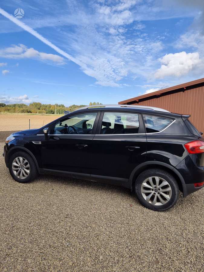 Ford Kuga 2009 — rear view