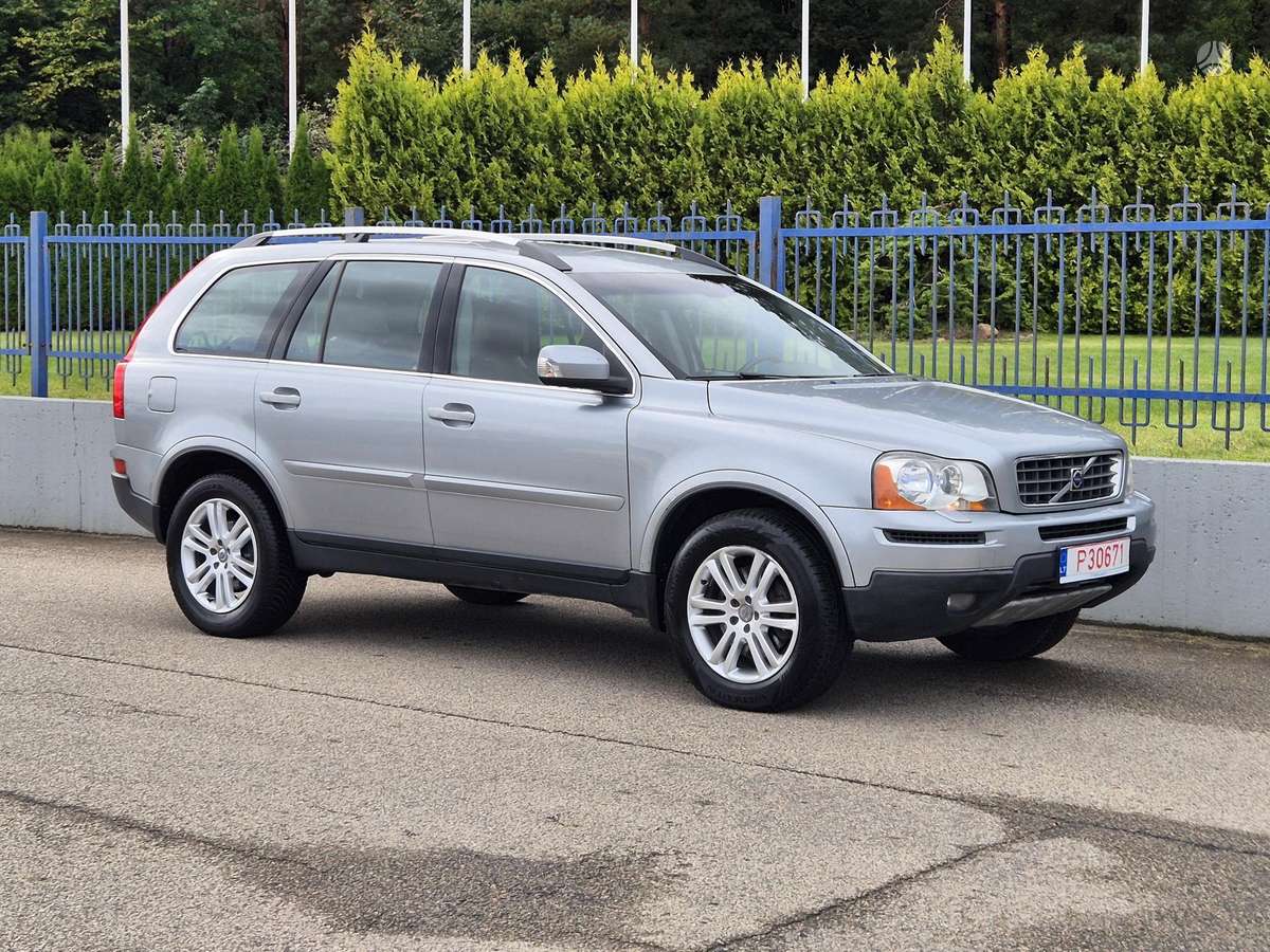 Volvo XC90 2008 — rear view