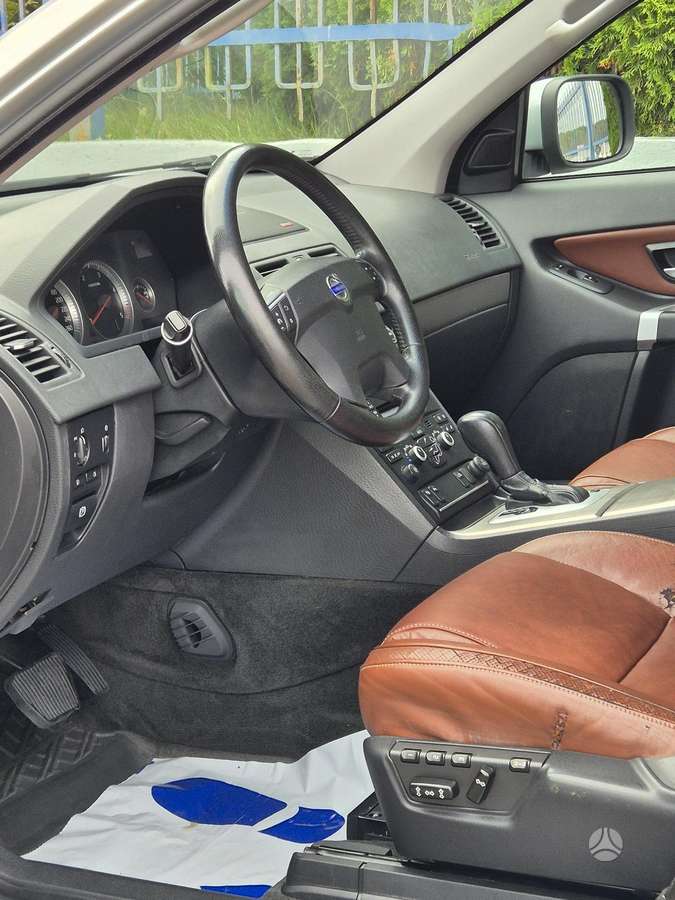 Volvo XC90 2008 — photo 7