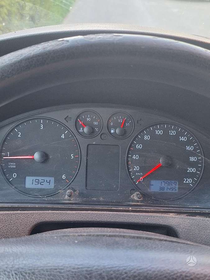 Volkswagen Transporter 2007 — photo 10