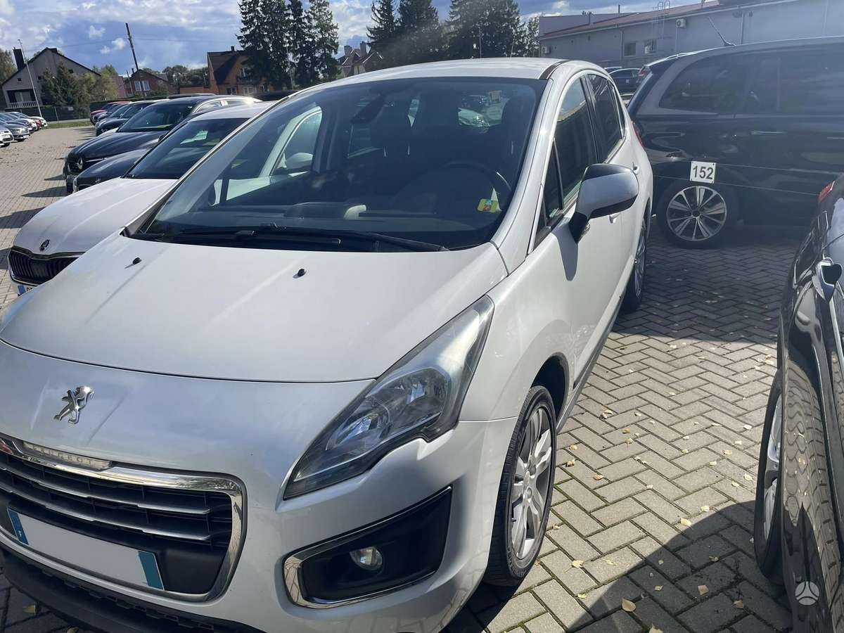 Peugeot 3008 2014 — engine 1560 cm³