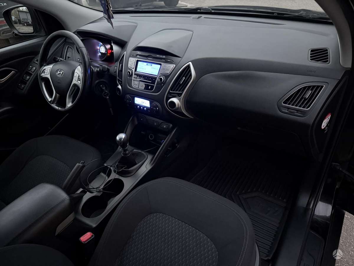 Hyundai ix35 2013 — photo 24
