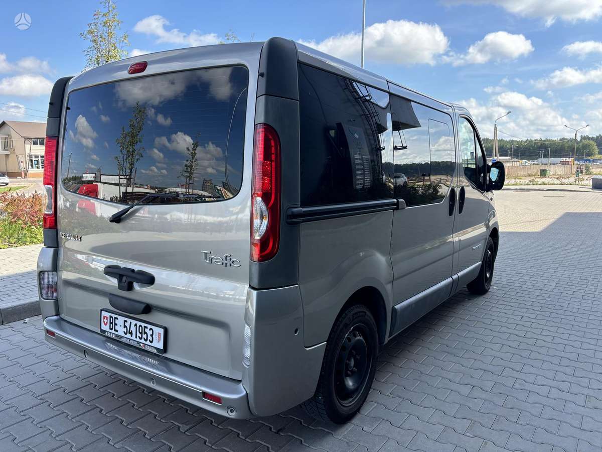 Renault Trafic 2007 — engine 1995 cm³, 114 HP (84kW)