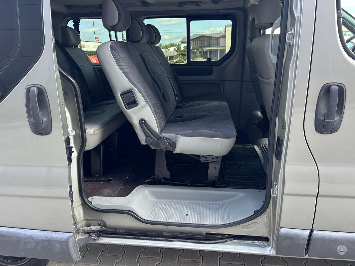 Renault Trafic 2007 — photo 7