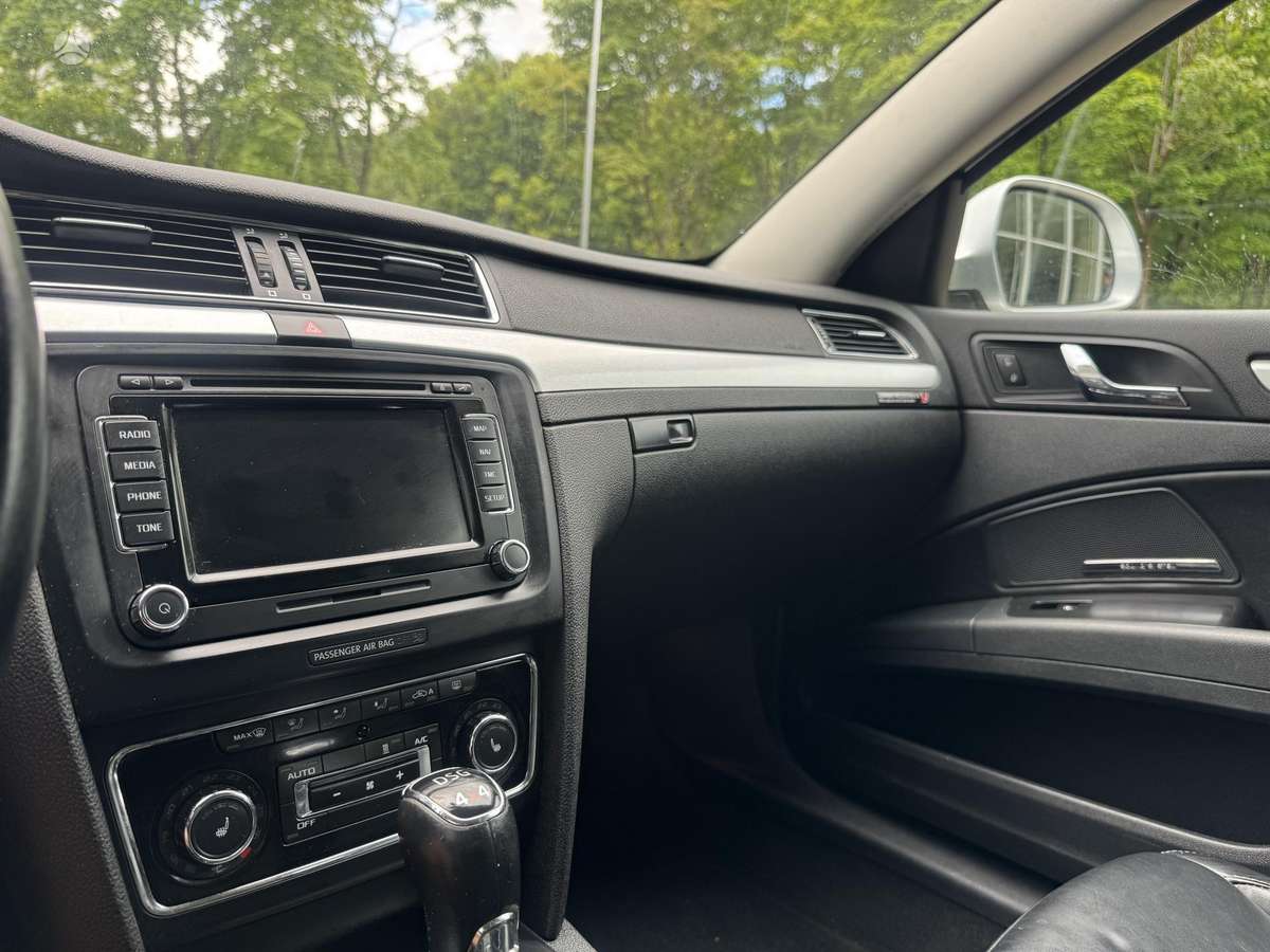 Skoda Superb 2015 — фото 17