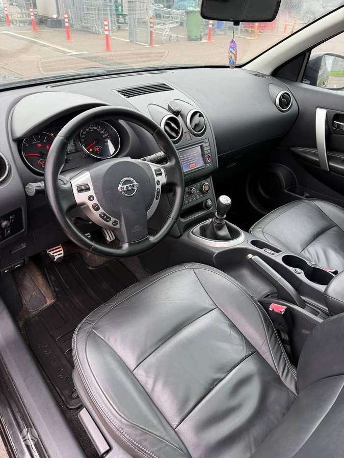 Nissan Qashqai 2011 — photo 10