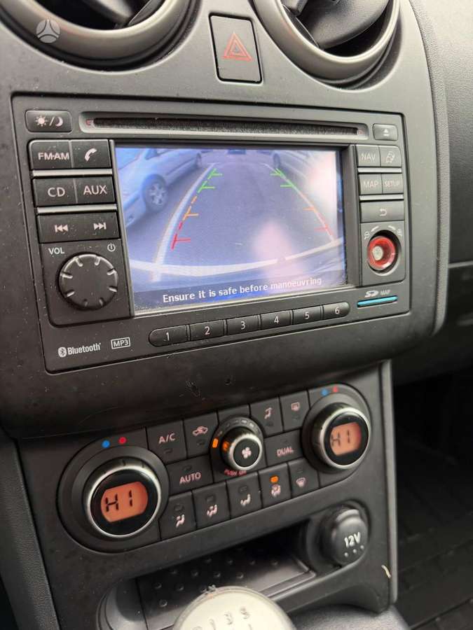 Nissan Qashqai 2011 — photo 28
