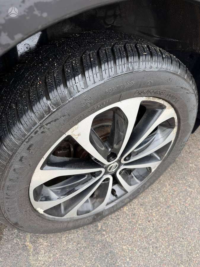 Nissan Qashqai 2011 — photo 9
