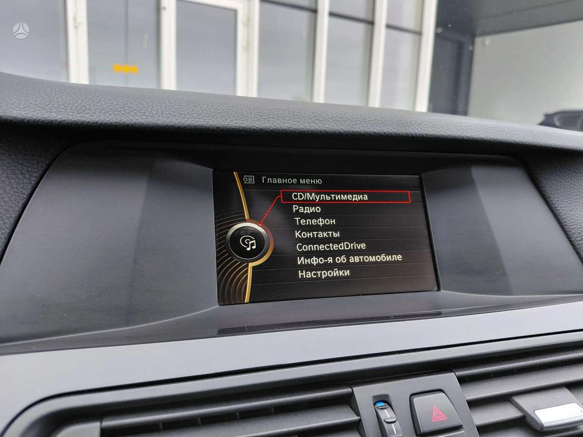 BMW 520 2013 — photo 15