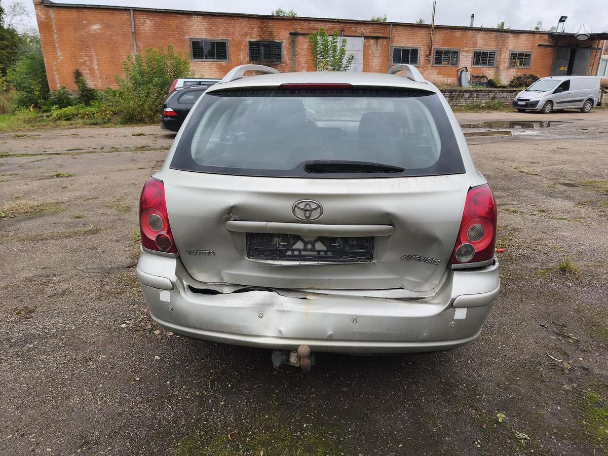 Toyota Avensis 2007 — engine 1998 cm³, 147 HP (108kW)
