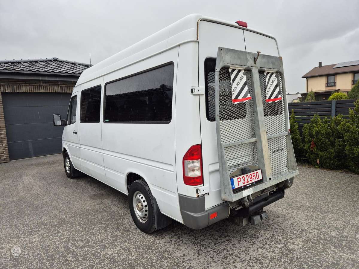 Mercedes-Benz Sprinter 2005 — салон