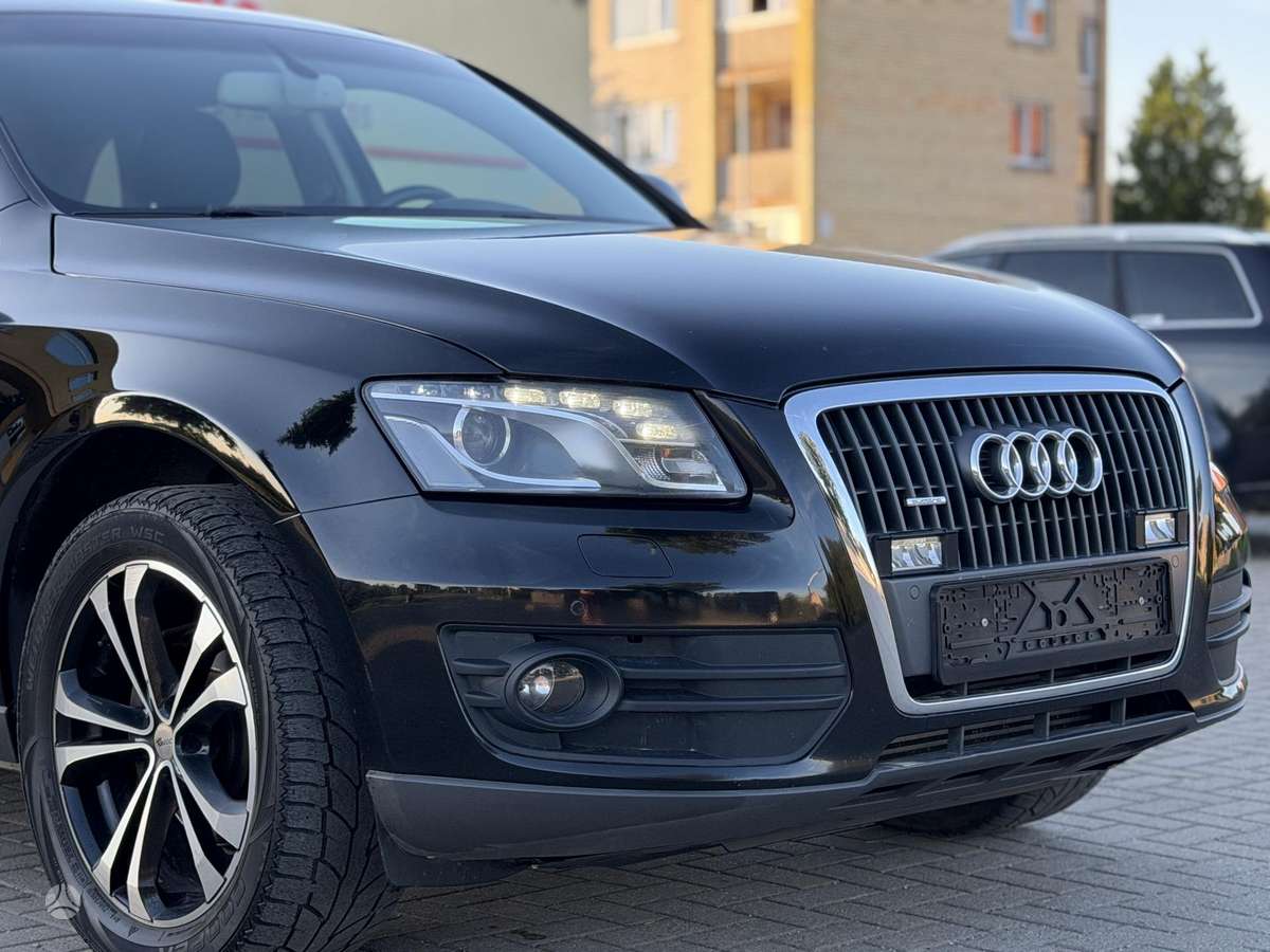 Audi Q5 2009 — photo 11