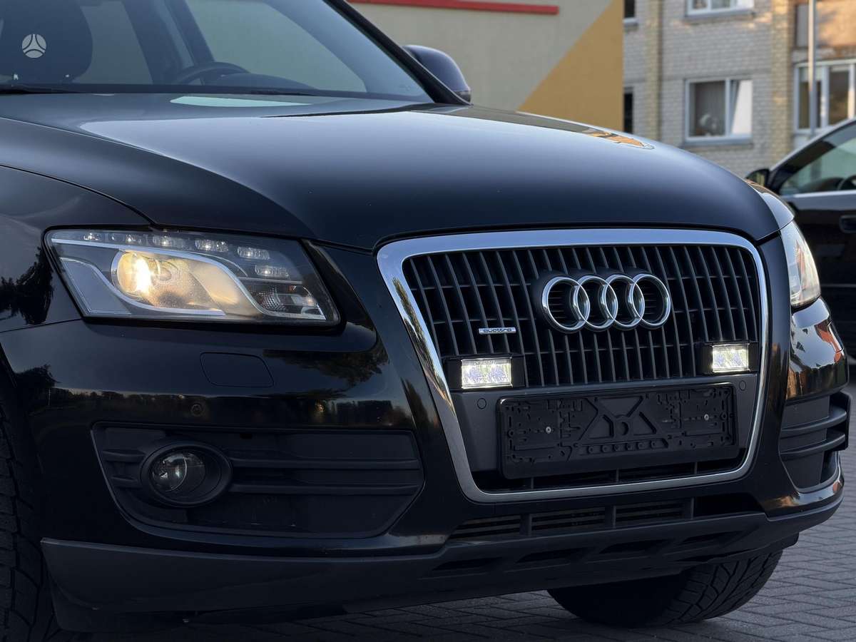 Audi Q5 2009 — photo 13