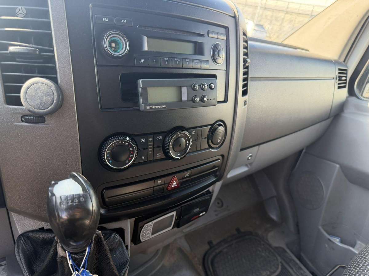 Mercedes-Benz Sprinter 2008 — engine 2148 cm³, 150 HP (110kW)