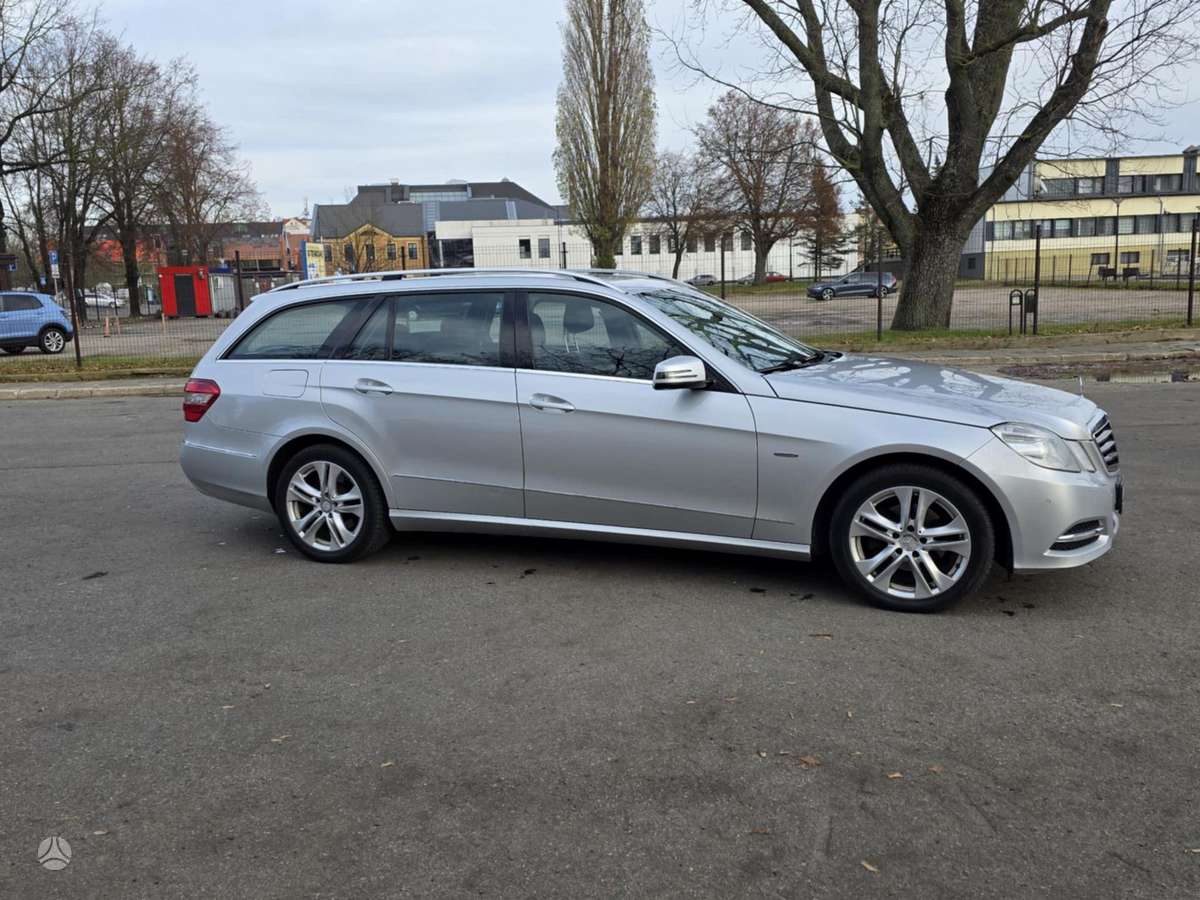 Mercedes-Benz E220 2011 — engine 2143 cm³, 136 HP (100kW)