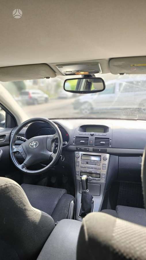 Toyota Avensis 2004 — photo 14