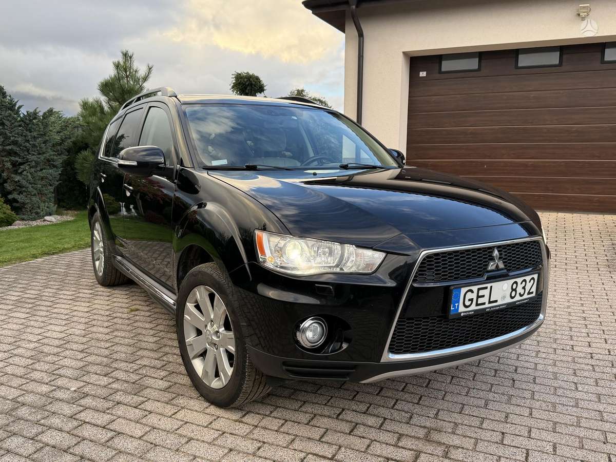 Mitsubishi Outlander, 2012