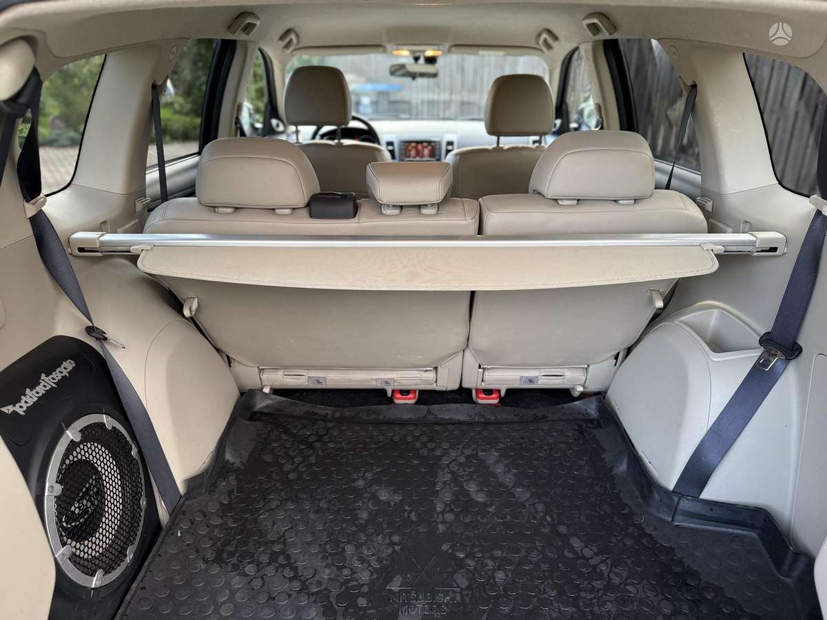Mitsubishi Outlander 2012 — photo 8