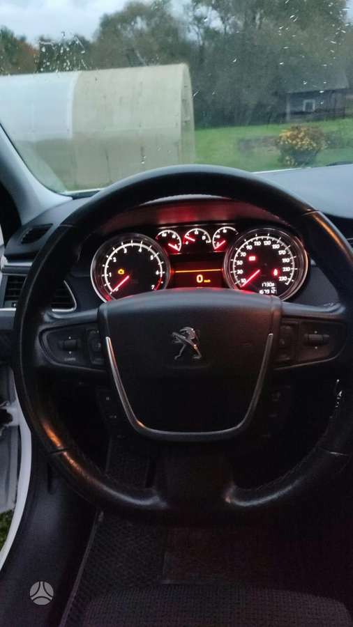 Peugeot 508 2011 — photo 10