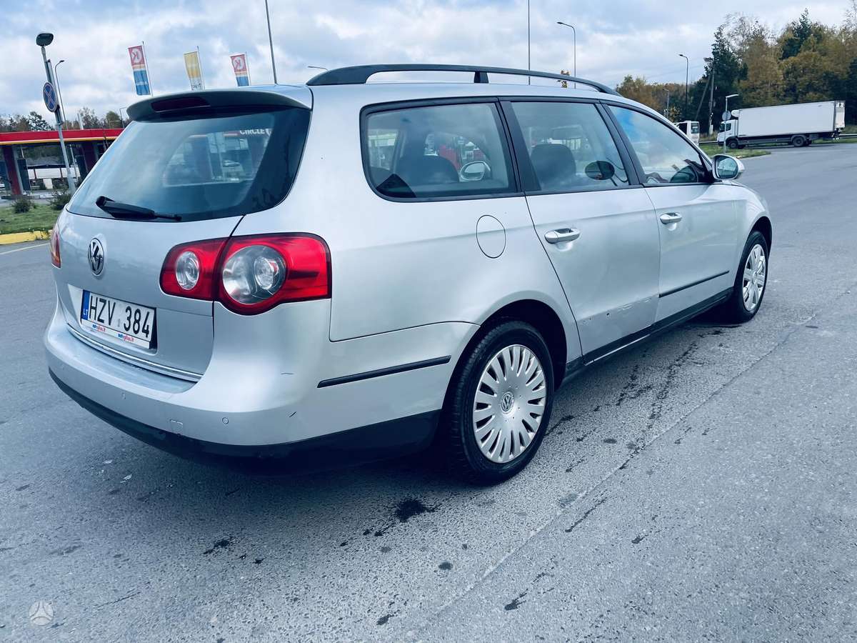 Volkswagen Passat 2010 — engine 1968 cm³, 140 HP (103kW)