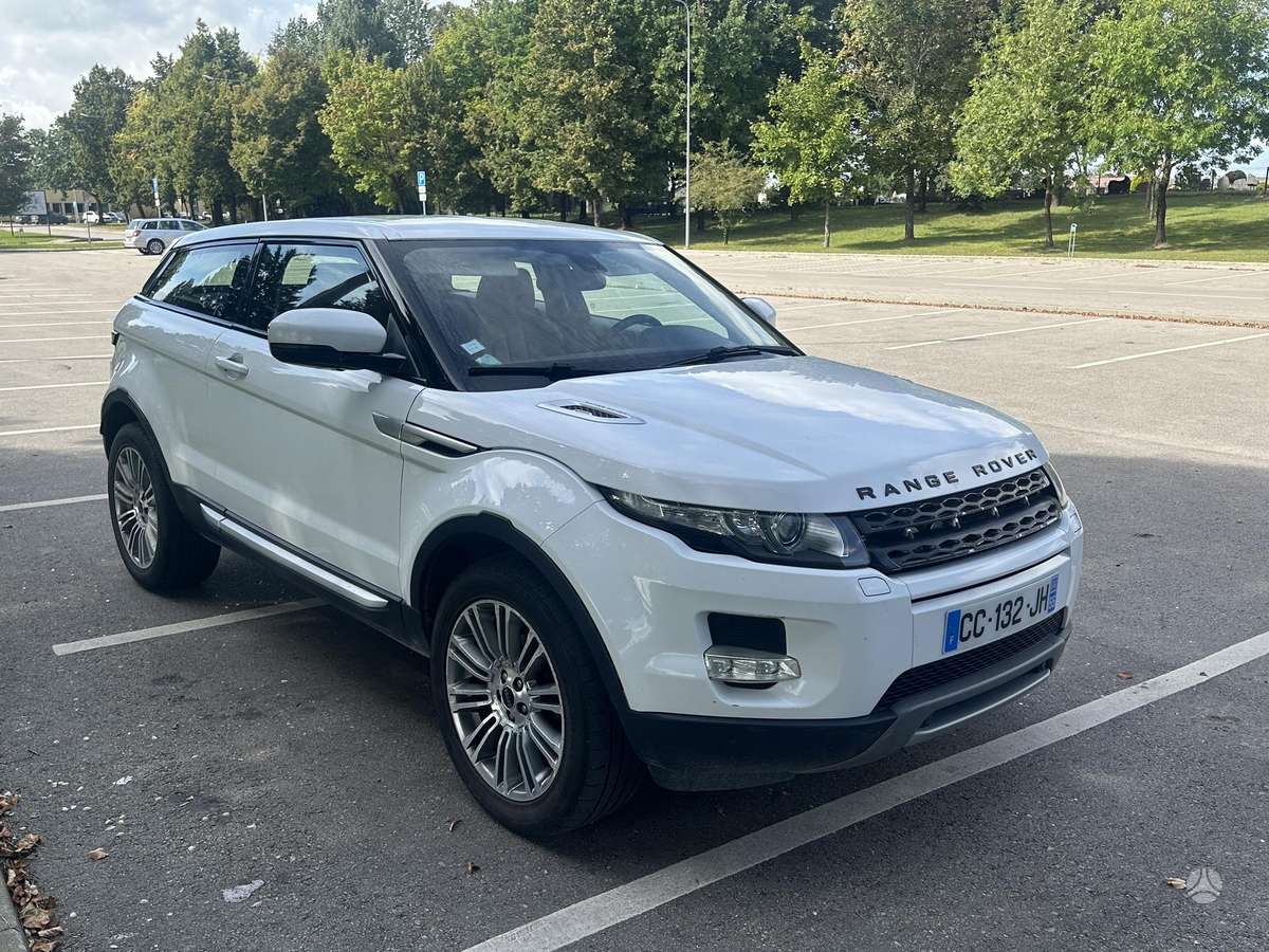 Land Rover 2012 — rear view