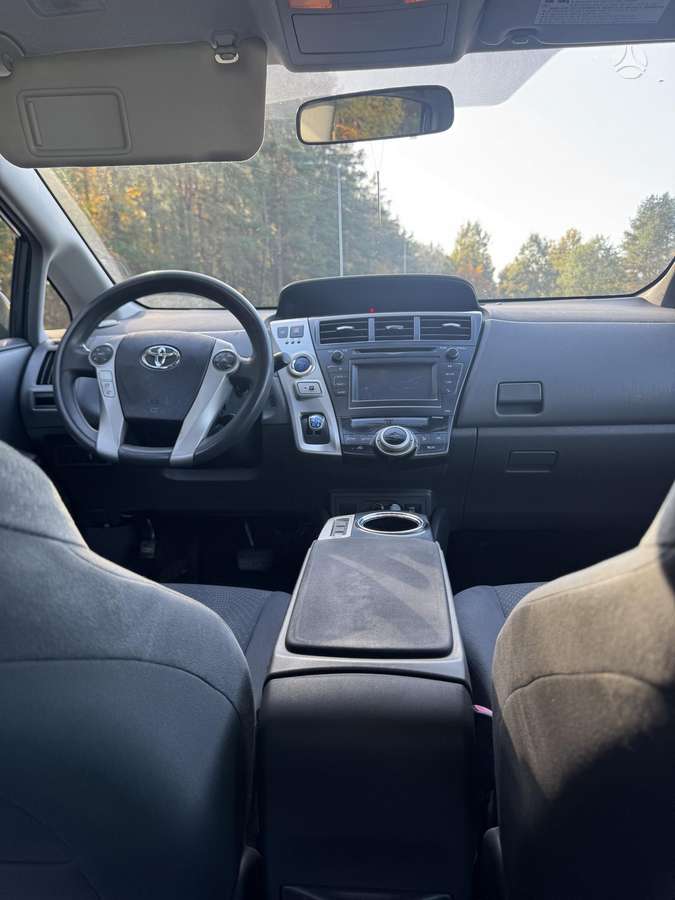 Toyota Prius+ 2014 — photo 5