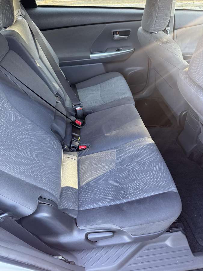 Toyota Prius+ 2014 — photo 8