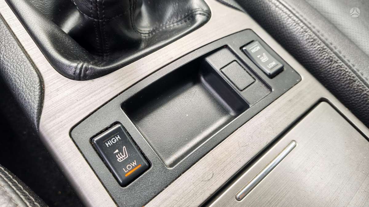 Subaru Outback 2011 — фото 36