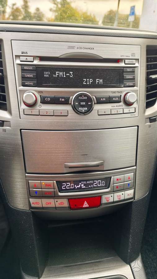 Subaru Outback 2011 — фото 37