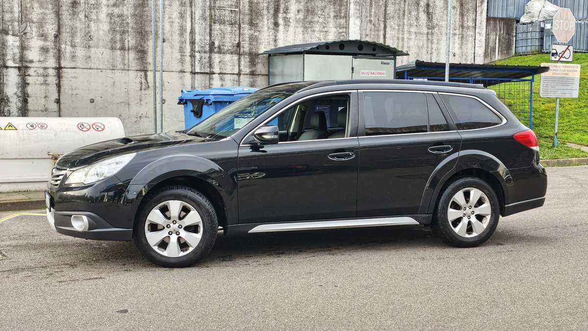 Subaru Outback 2011 — двигун 1998 cm³, 150 HP (110kW)