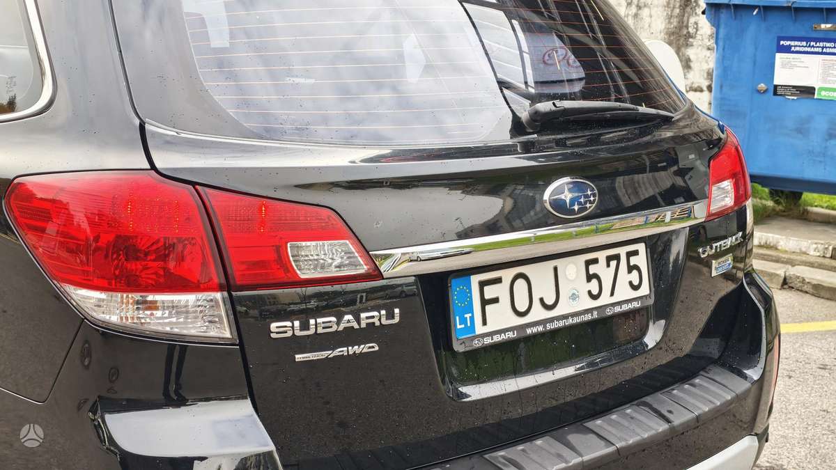 Subaru Outback 2011 — фото 6