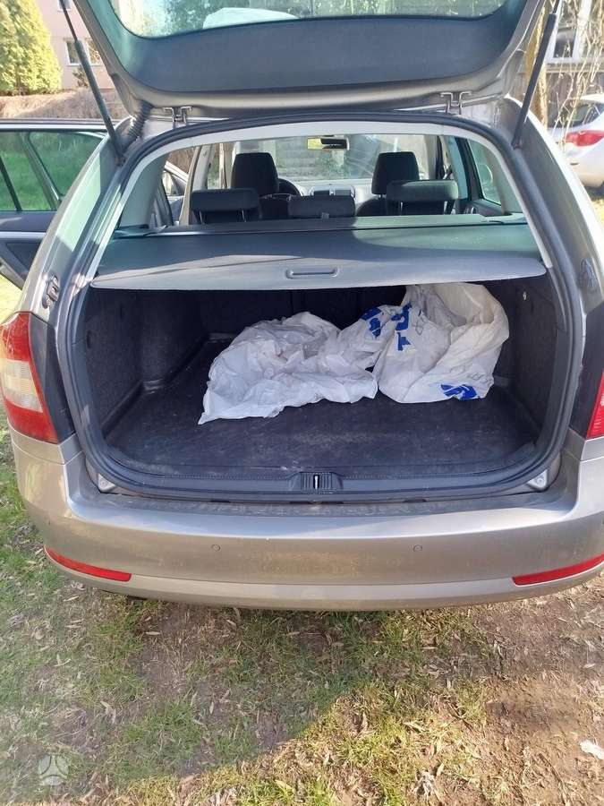 Skoda Octavia 2011 — photo 11