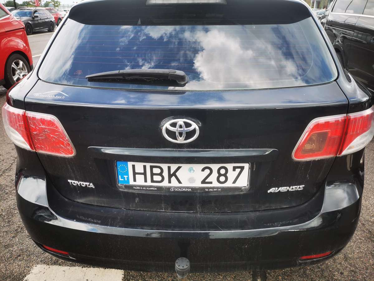 Toyota Avensis 2010 — photo 22