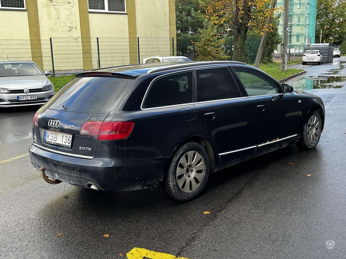 Audi A6 2008 — салон