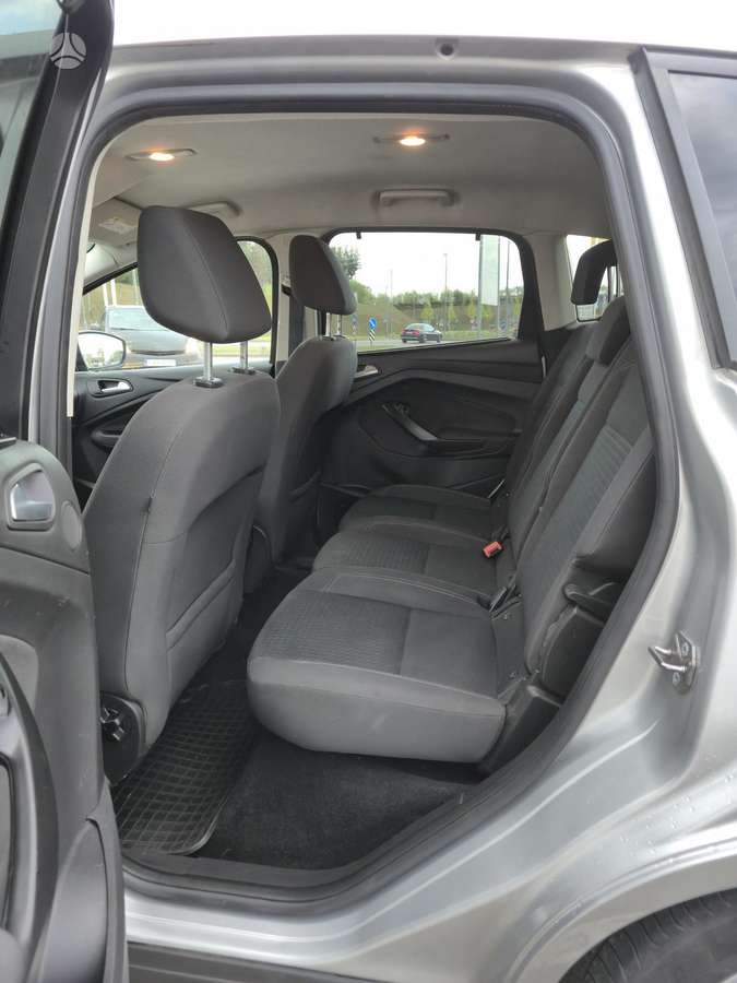 Ford C-MAX 2015 — photo 11