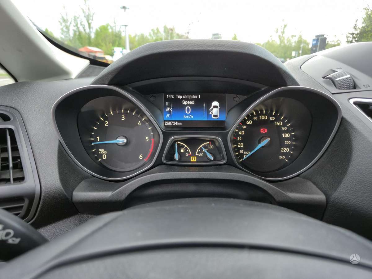 Ford C-MAX 2015 — photo 13