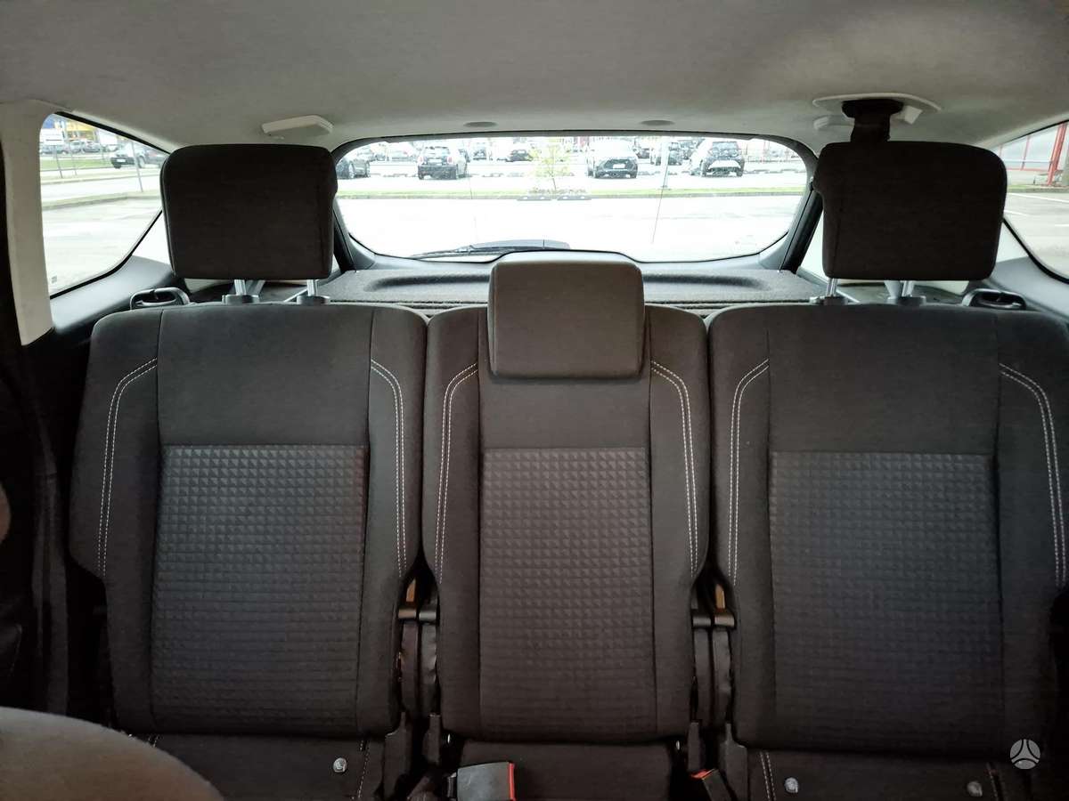 Ford C-MAX 2015 — photo 19
