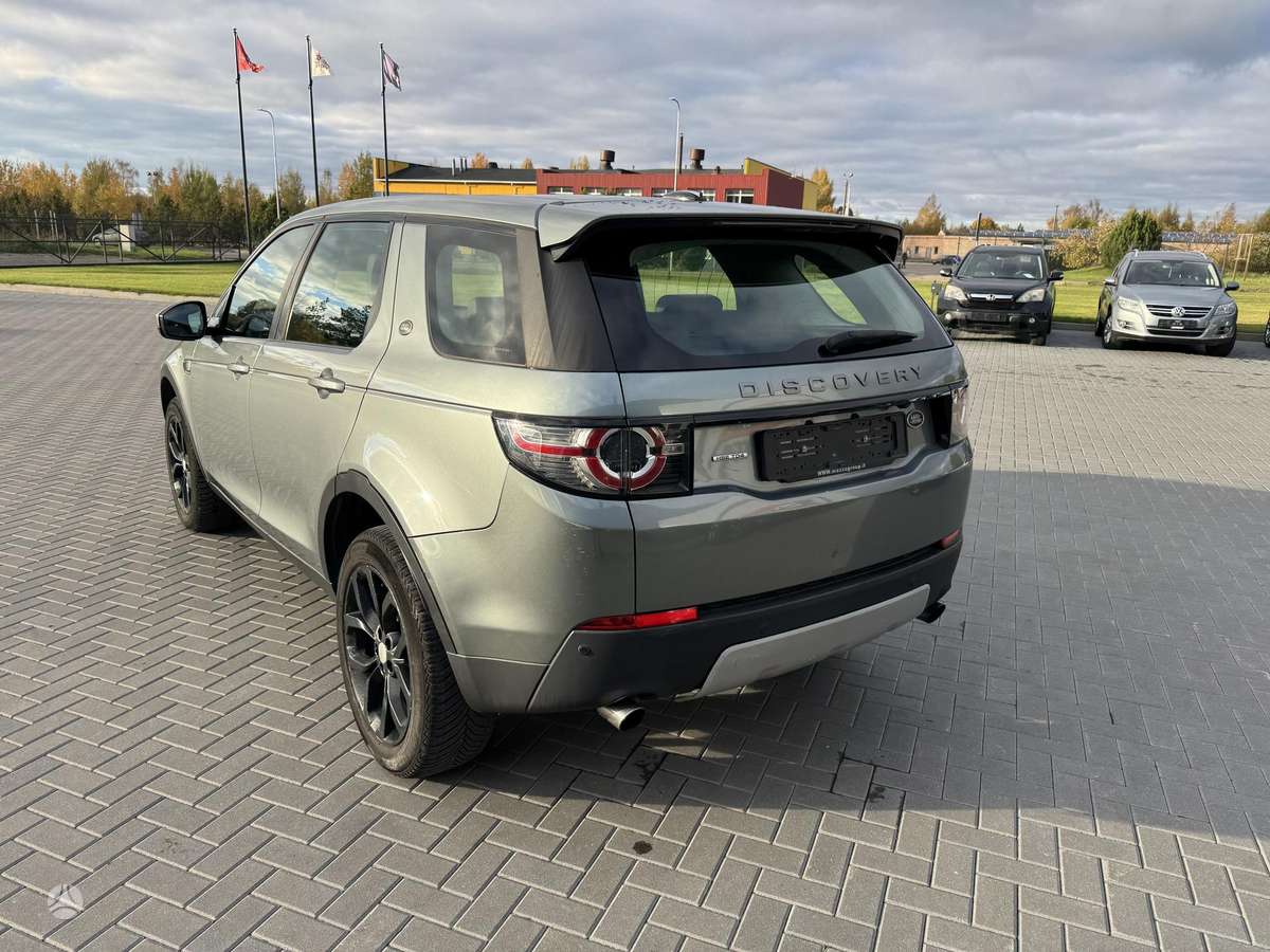 Land Rover 2015 — engine 2179 cm³, 150 HP (110kW)