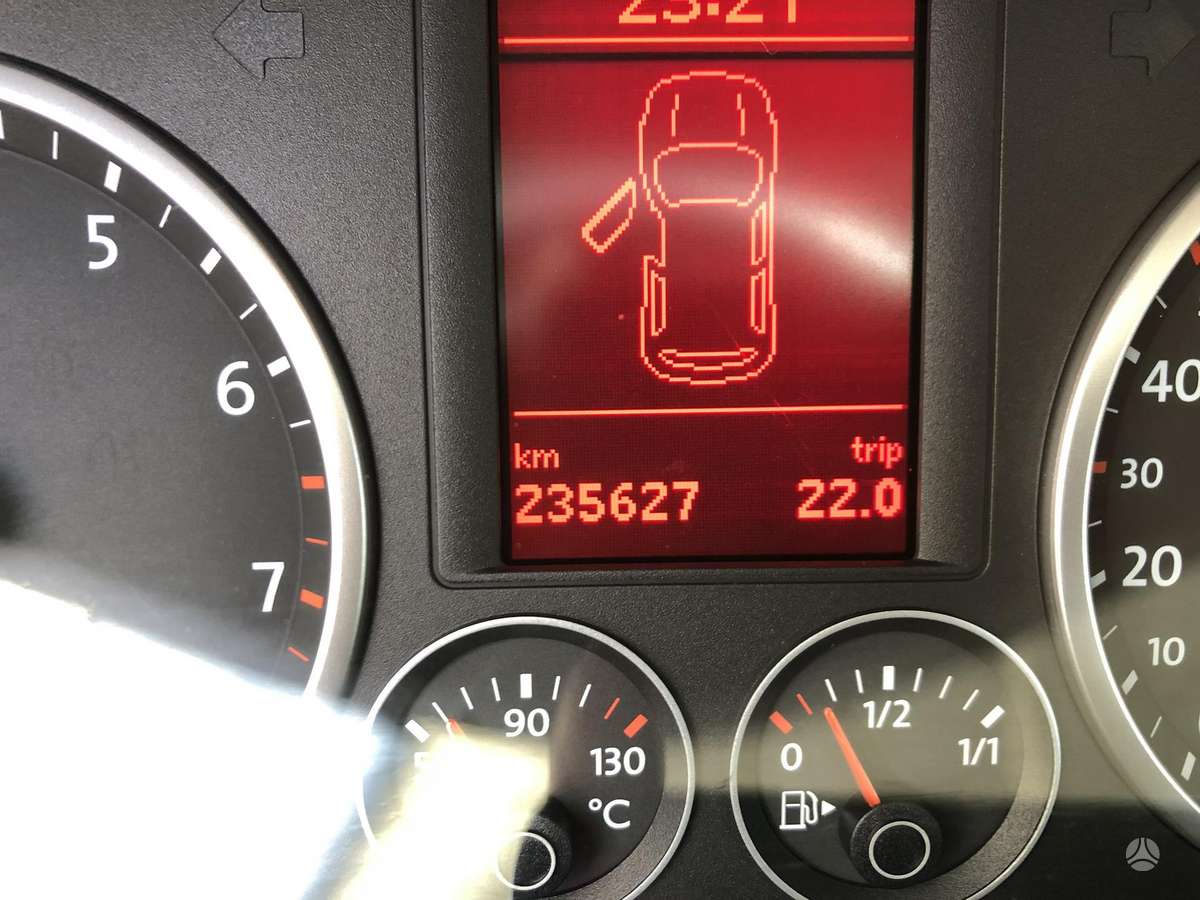 Volkswagen Tiguan 2009 — photo 12