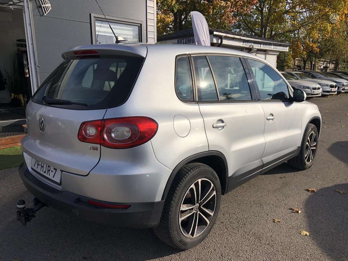Volkswagen Tiguan 2009 — engine 1390 cm³, 150 HP (110kW)