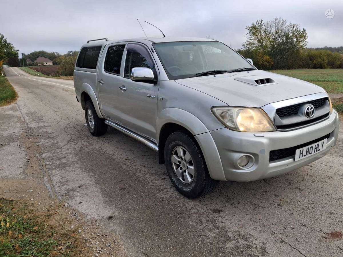 Toyota Hilux, 2010