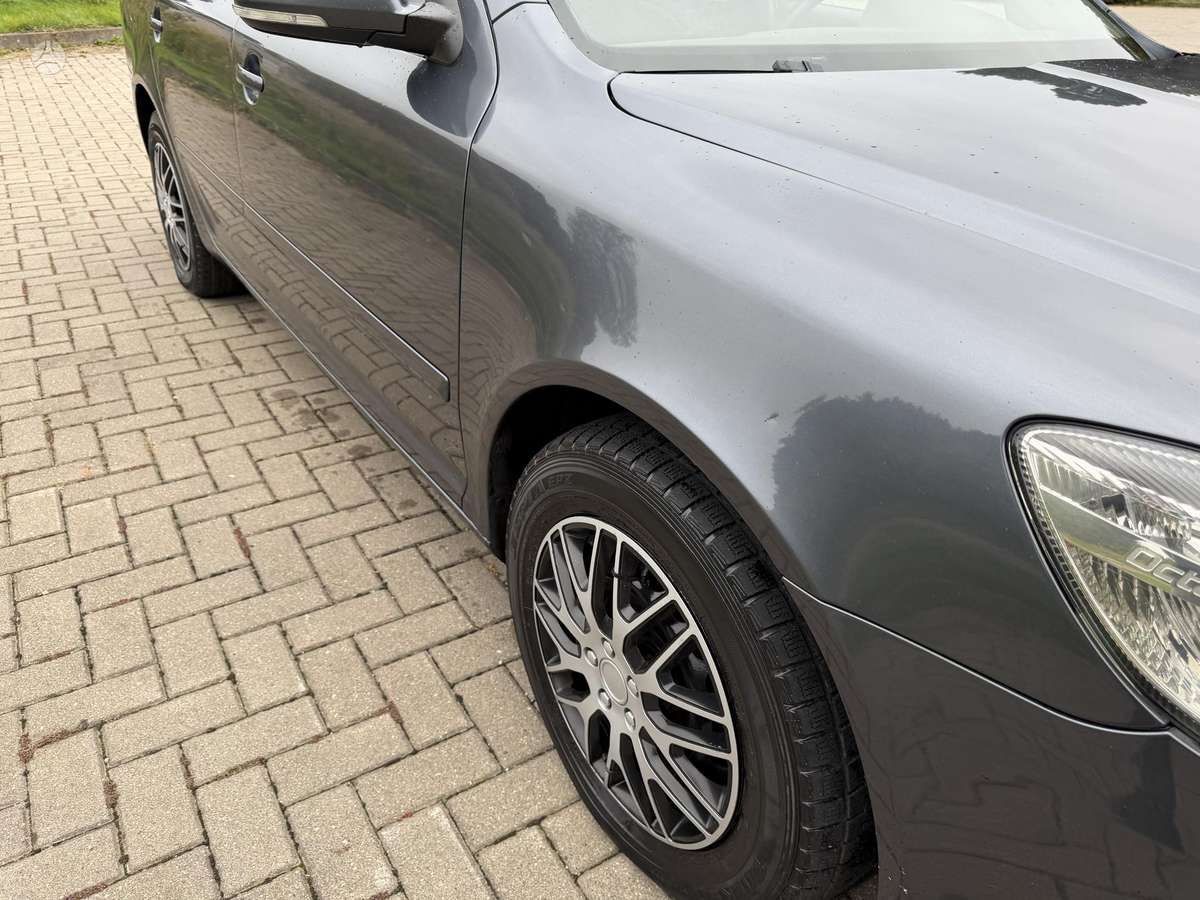 Skoda Octavia 2011 — photo 10