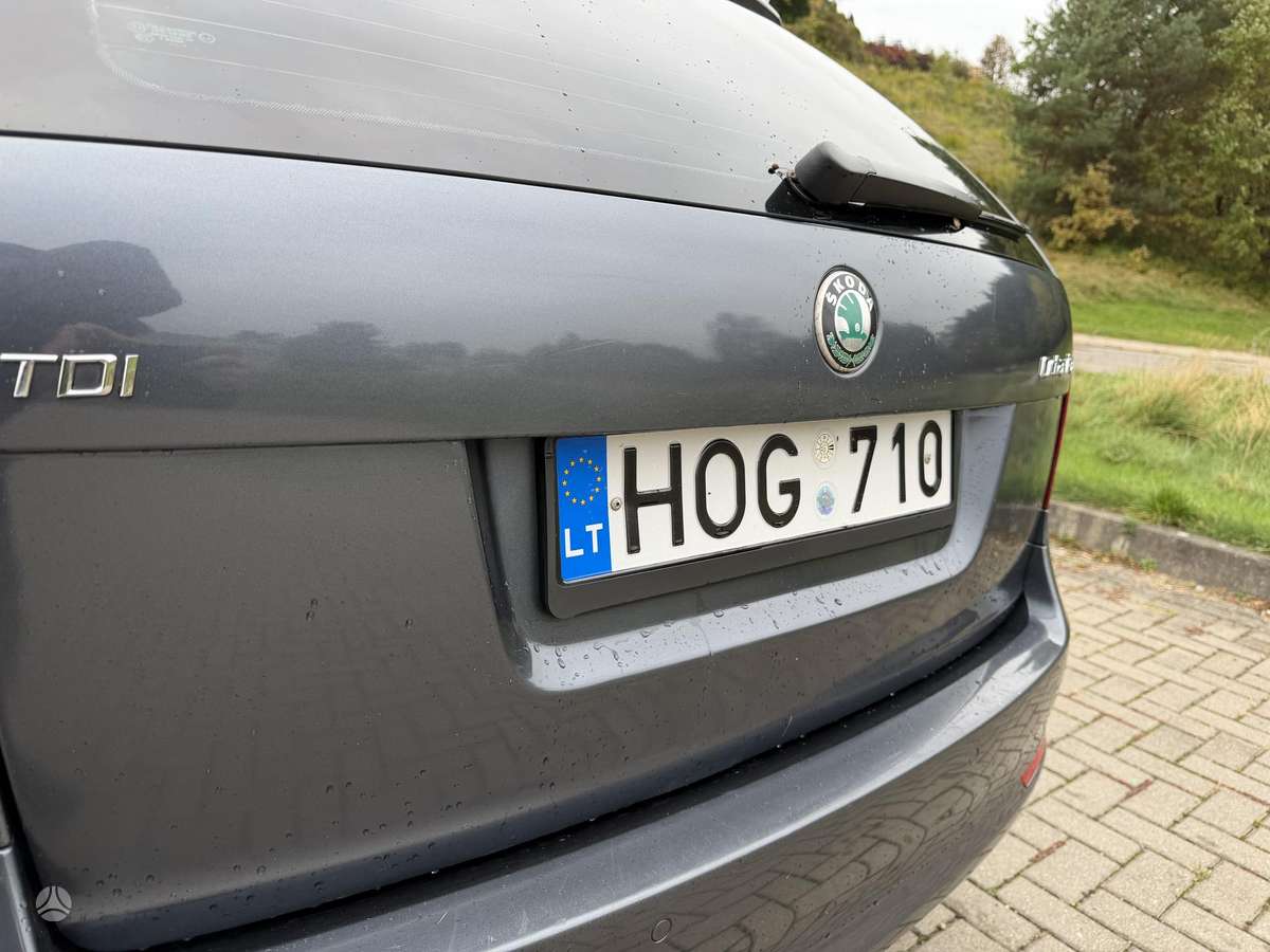 Skoda Octavia 2011 — photo 14