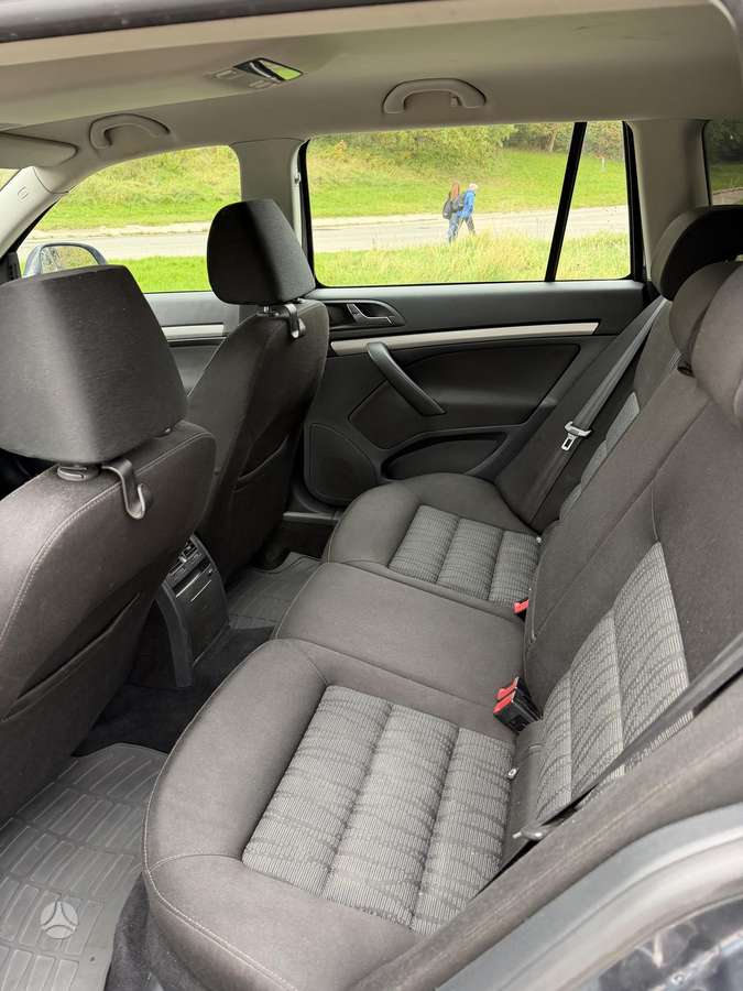 Skoda Octavia 2011 — photo 15