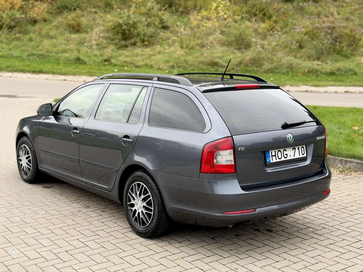 Skoda Octavia 2011 — photo 5